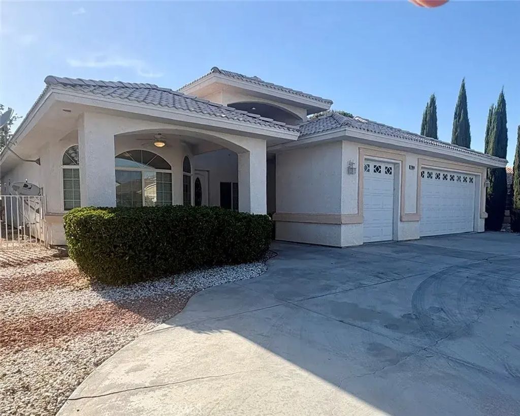 26944 Silver Lakes Parkway, Helendale