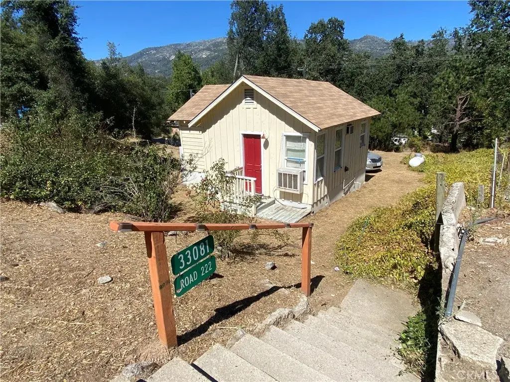 33081 Road 222, North Fork