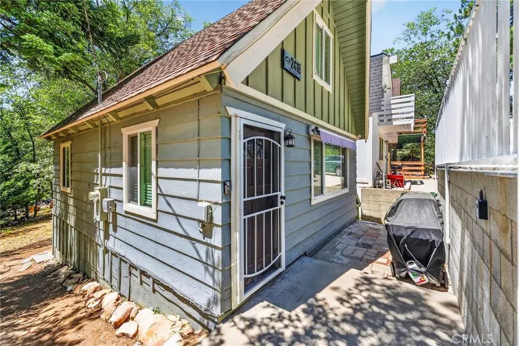 2418 Fir, Running Springs