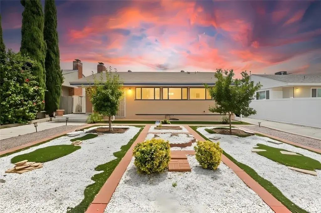 6306 Denny Avenue, North Hollywood