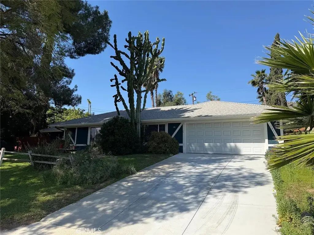 7811 Bolero, Riverside