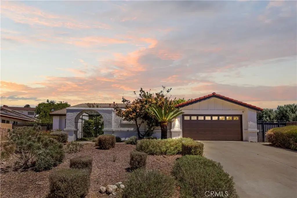 208 Armstrong, Claremont
