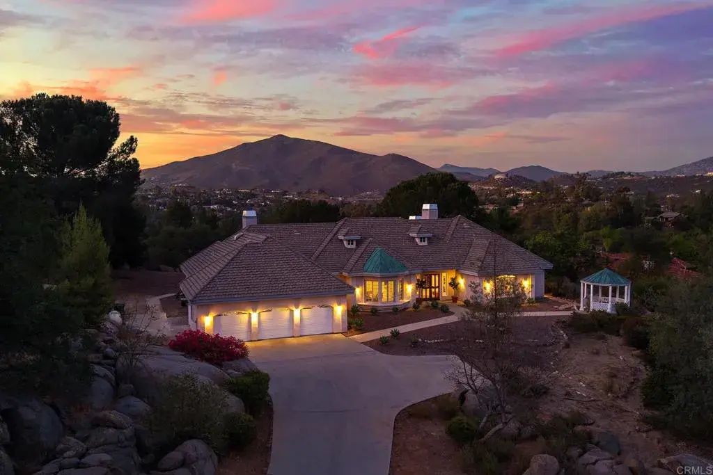 3157 Via Viejas Oeste, Alpine