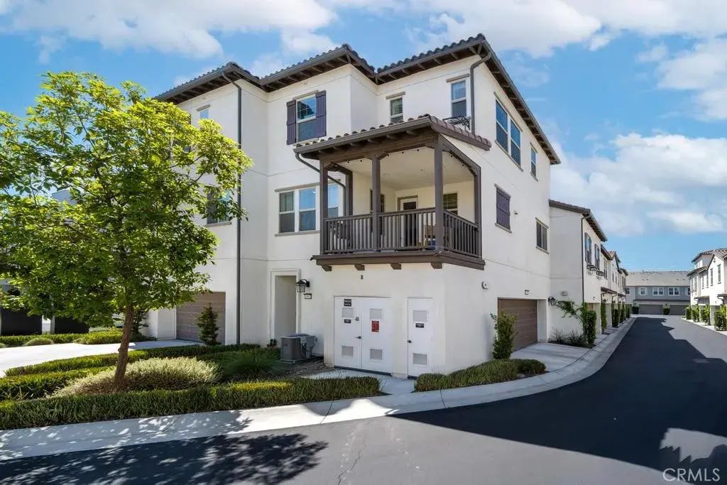 15952 Bravery, Chino