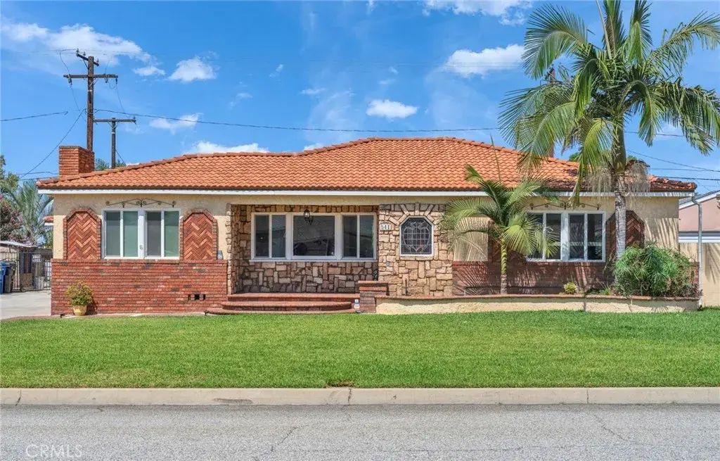 541 N Osborn Ave, West Covina