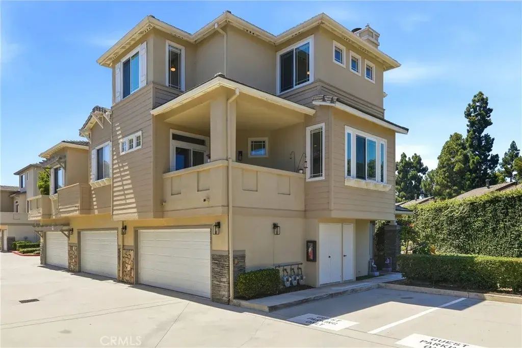 2901 Claremore Lane 51, Long Beach
