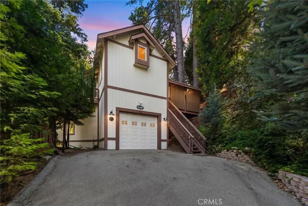 24599 Geneva Dr, Crestline