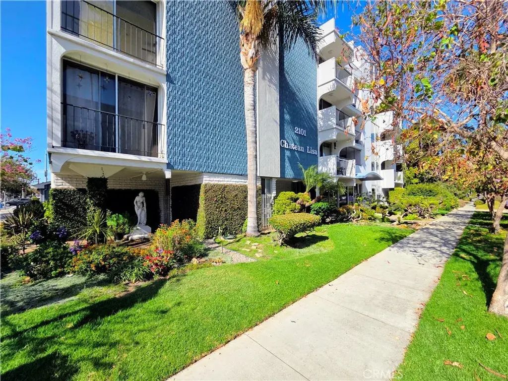 2101 E 2nd Street 301, Long Beach