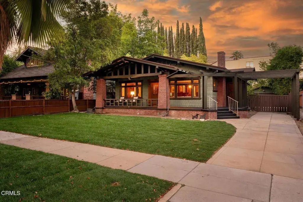116 N Meridith Avenue, Pasadena
