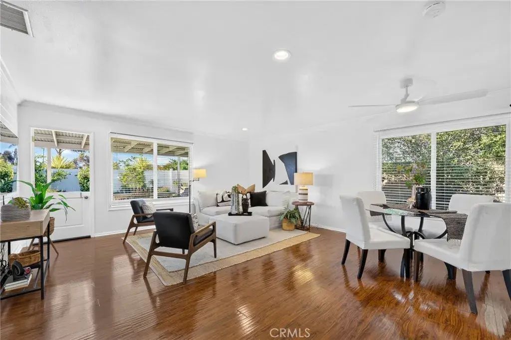 956 W Wilson, Costa Mesa