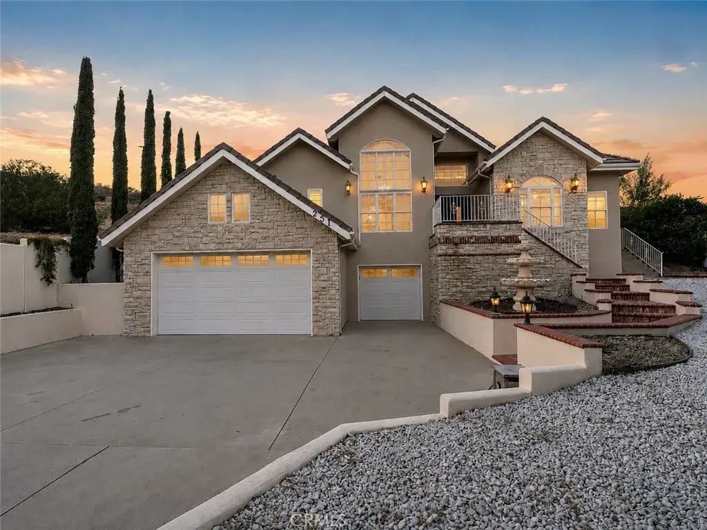 251 S Skyline, Thousand Oaks