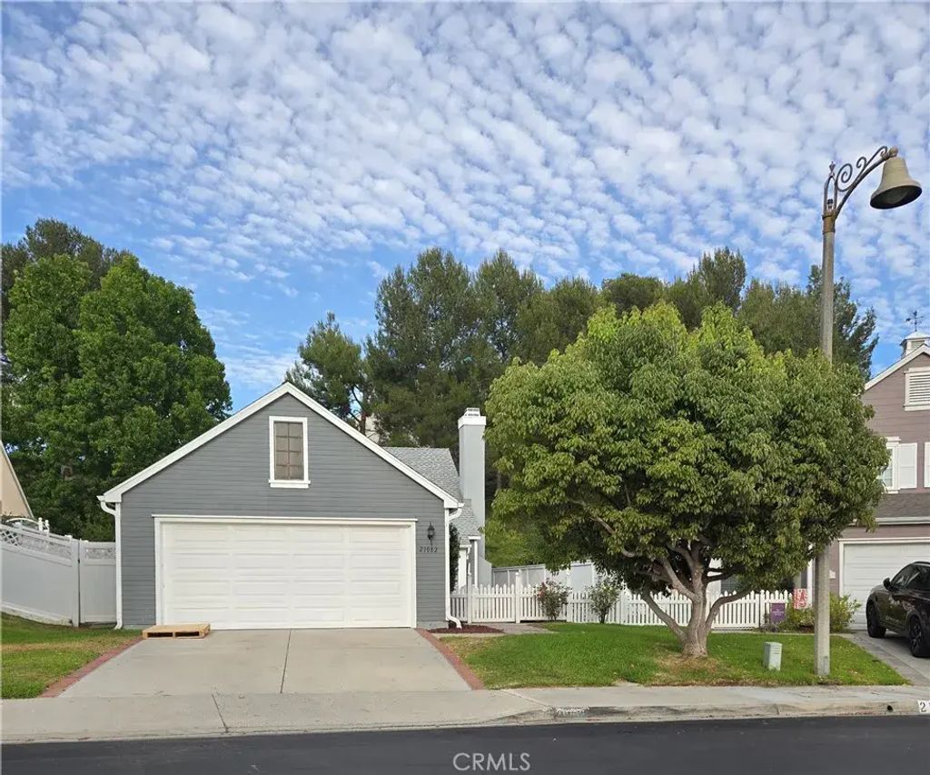 21082 Primrose, Mission Viejo