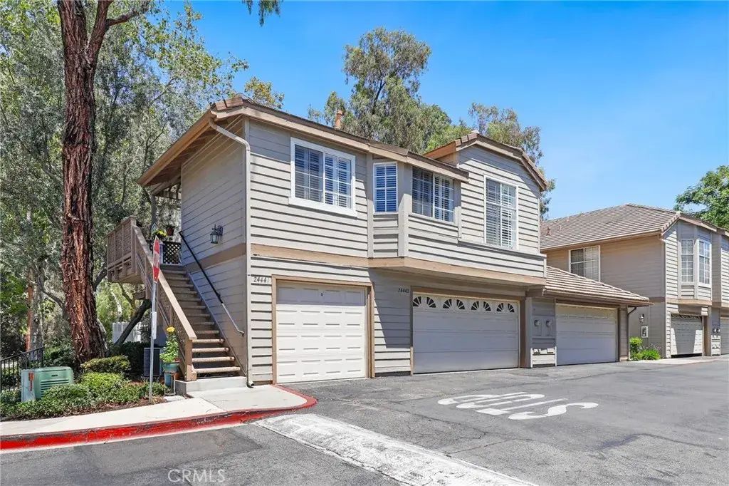 24441 Hillsdale Avenue 116, Laguna Hills
