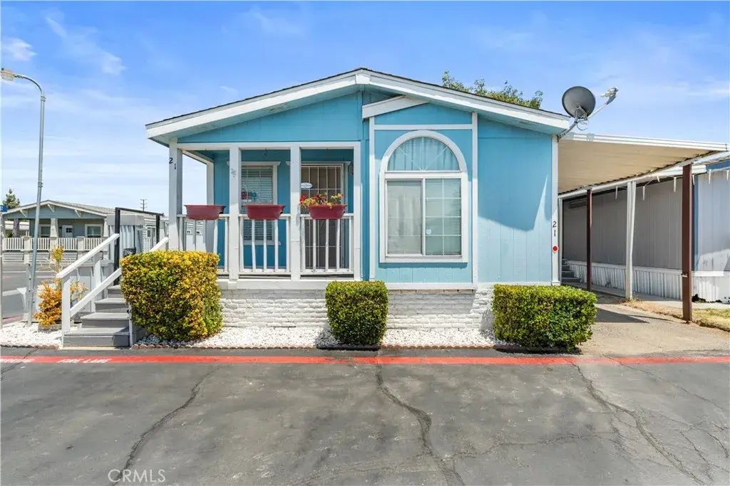 25293 Redlands 21, Loma Linda