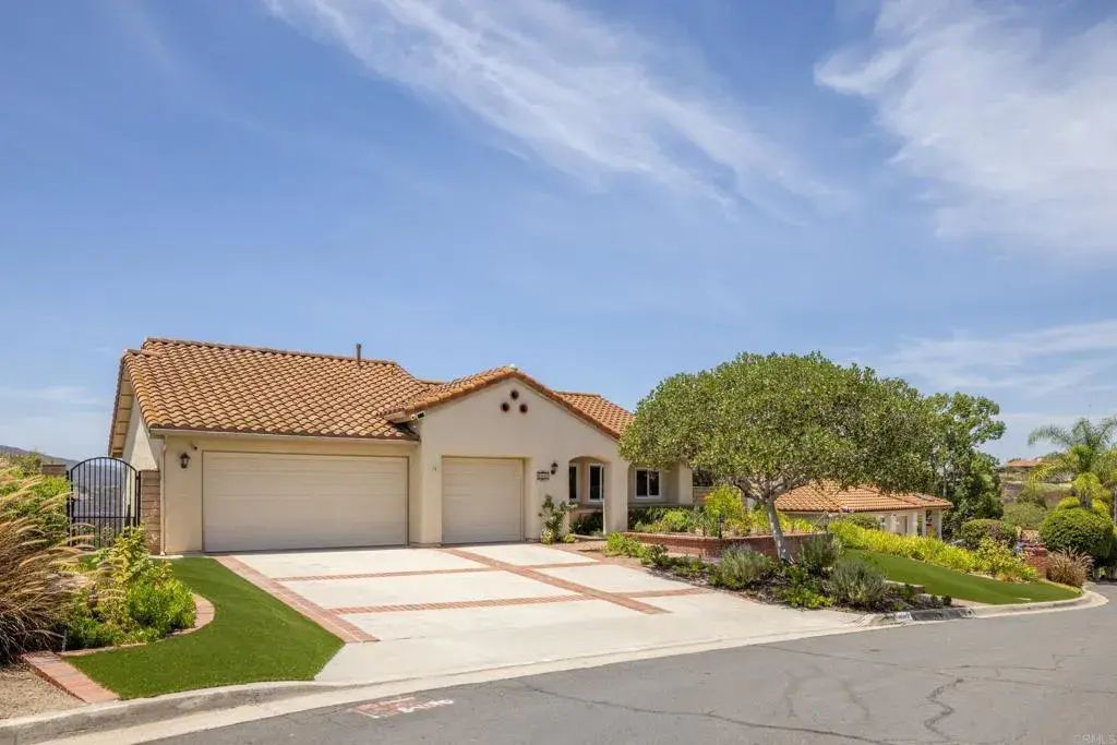 4045 Vortex Place, Escondido
