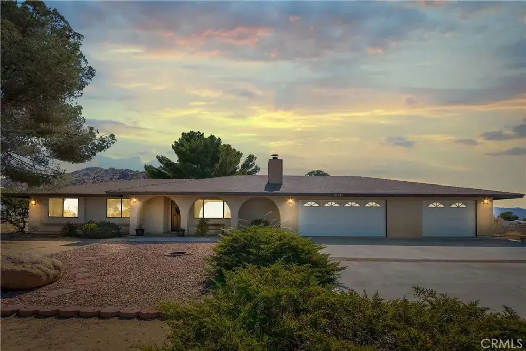17239 Candlewood, Apple Valley