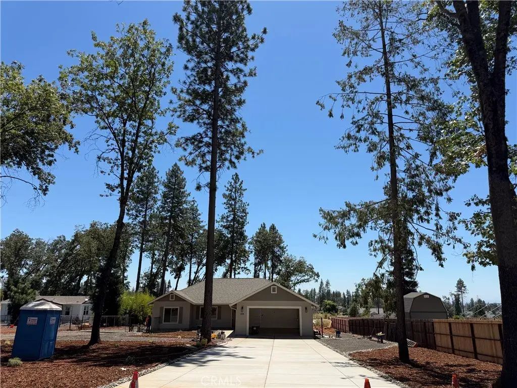 888 Thomasson, Paradise
