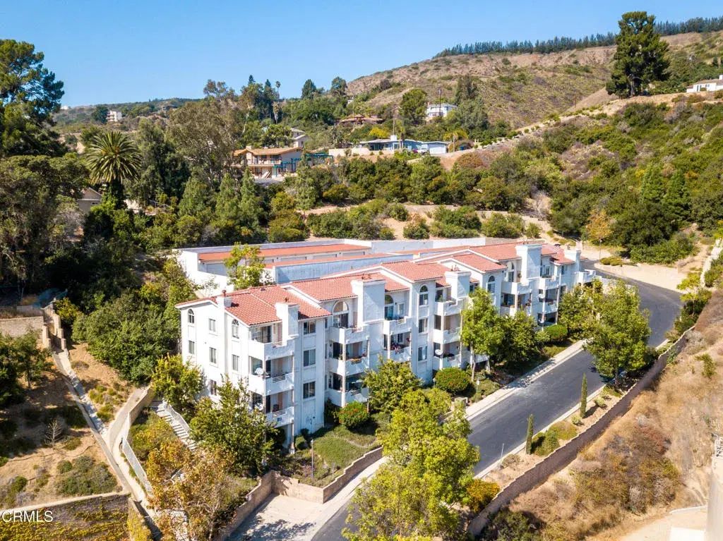 2713 Antonio Drive 109, Camarillo