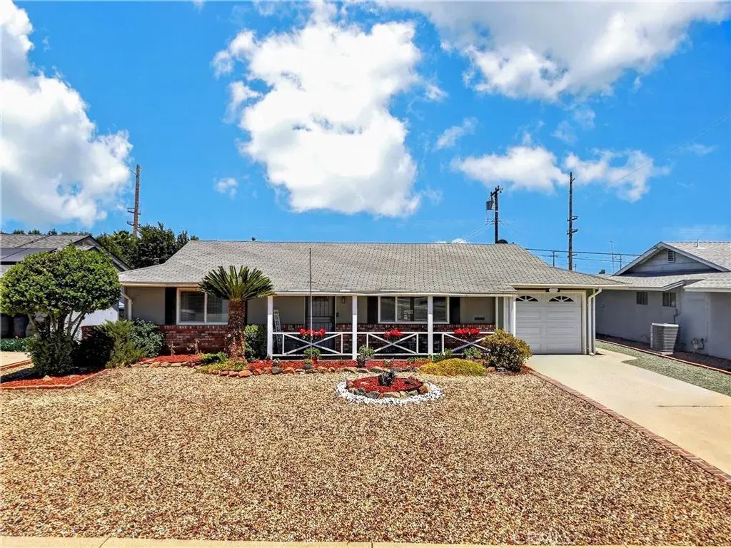 28672 Wee Burn, Menifee