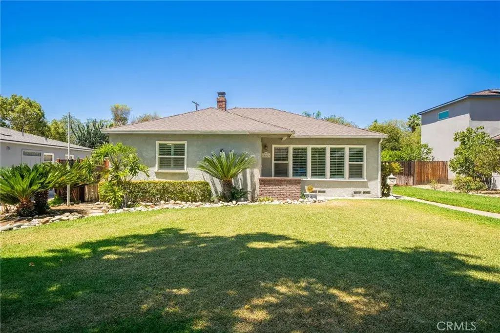 695 N Laurel Avenue, Upland