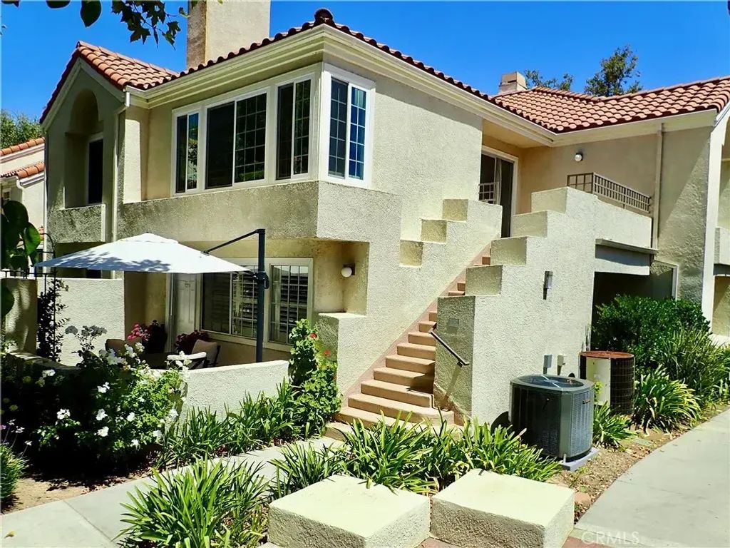 4240 Lost Hills 1906, Calabasas