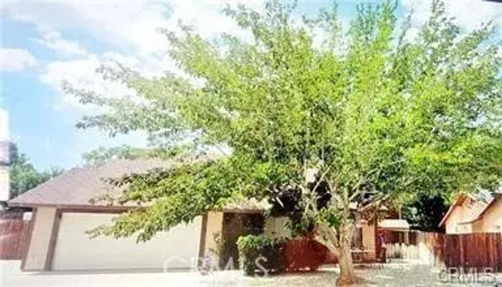 15016 Whitekirk, Victorville