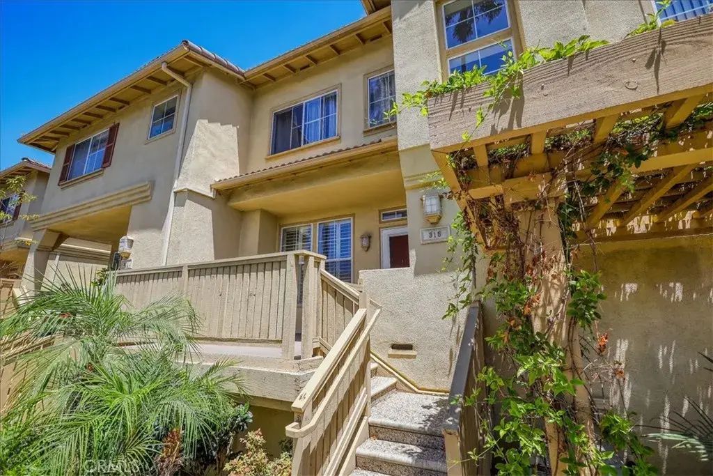 315 W Summerfield Circle, Anaheim