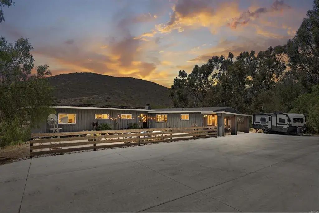 3268 Peg Leg Mine Rd, Jamul