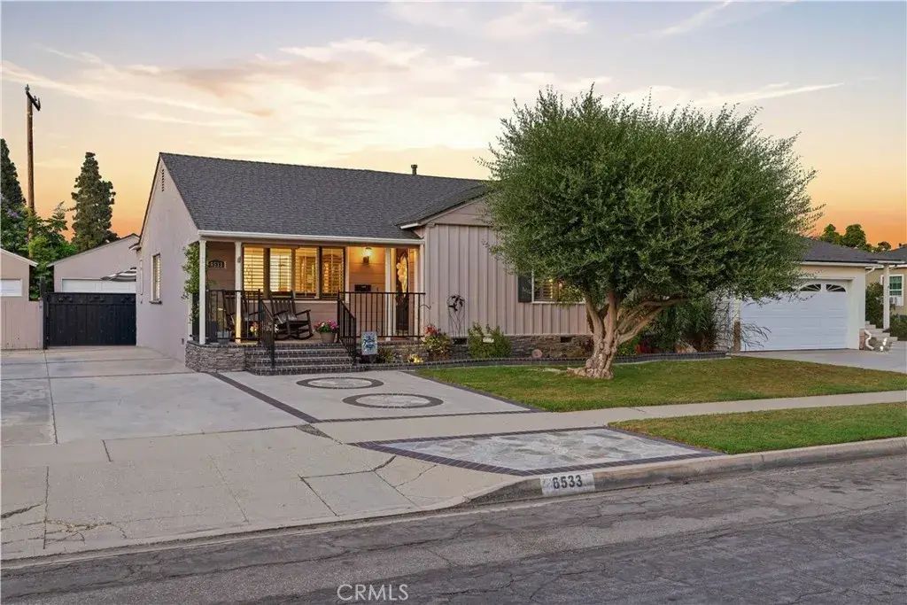 6533 E Walkerton Street, Long Beach