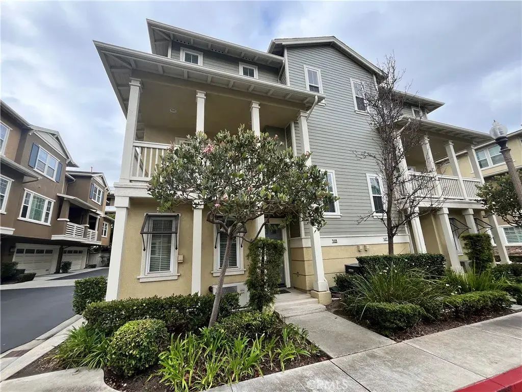1800 Oak 318, Torrance