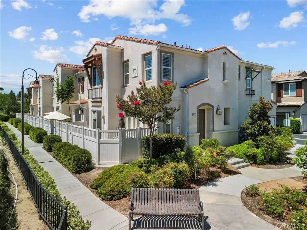 44075 Calle Luz, Temecula