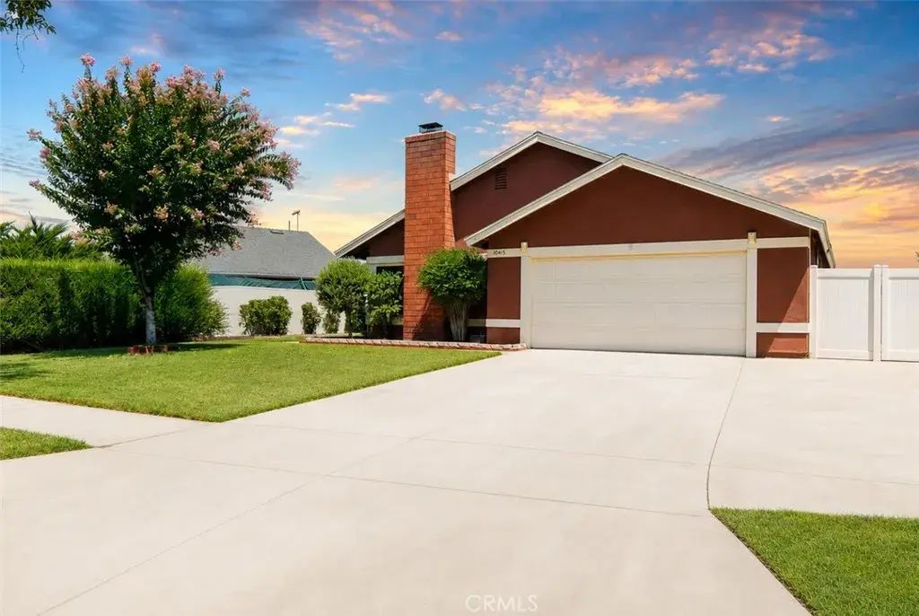 10415 Charleston, Riverside