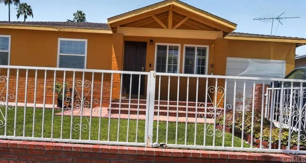 18819 Avalon Blvd, Carson