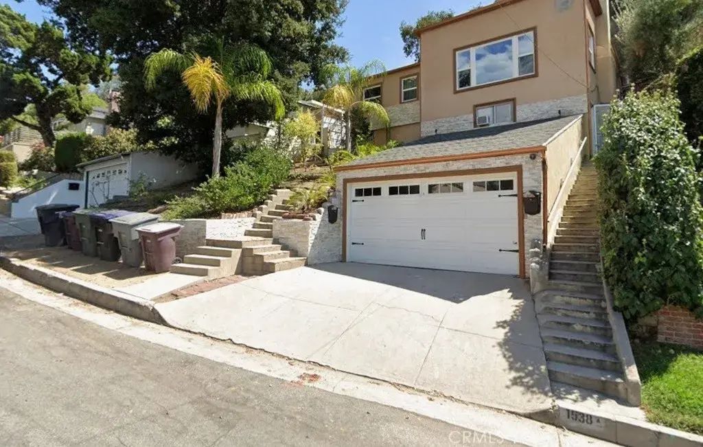1538 E Maple, Glendale