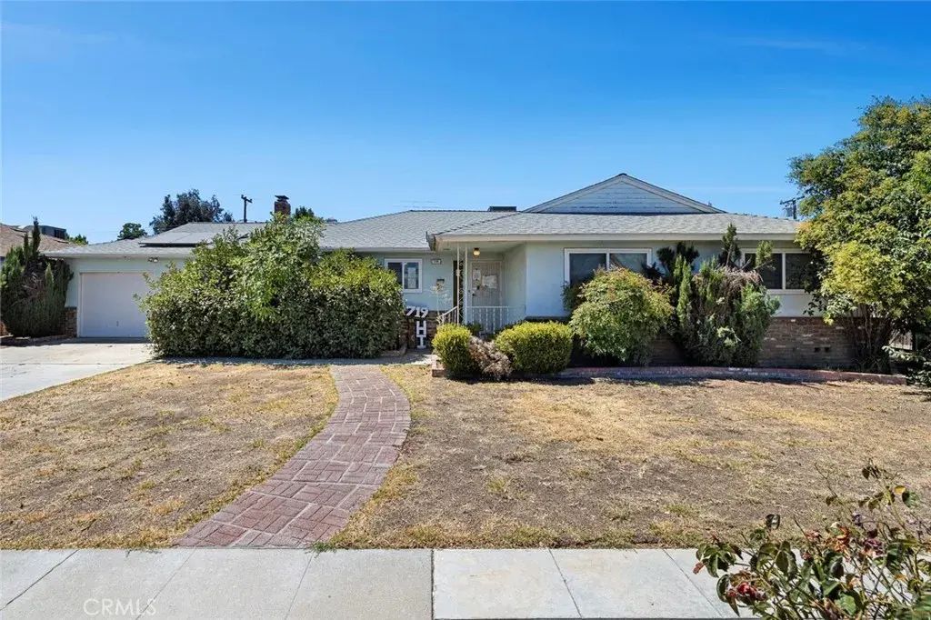 719 E Wrenwood, Fresno