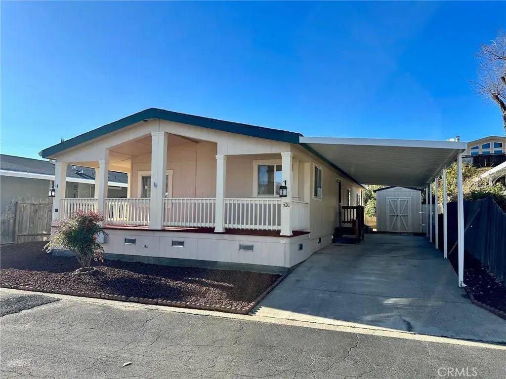 5830 Robin Hill 30, Lakeport