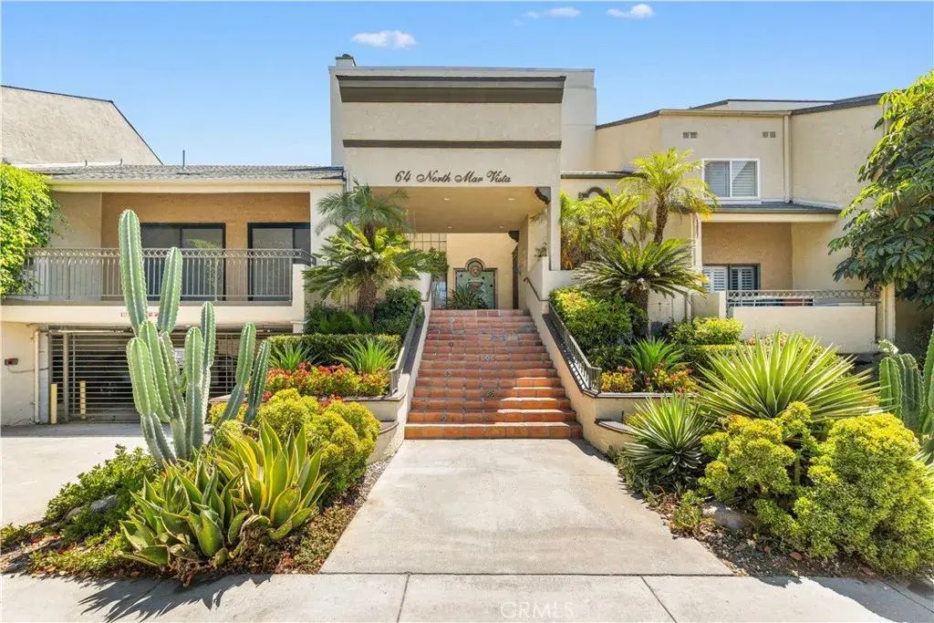 64 N Mar Vista Avenue 327, Pasadena