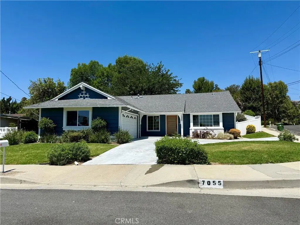 7055 Semrad, West Hills