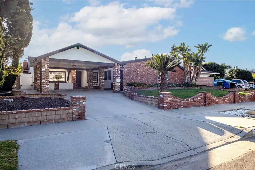 7965 Quimby Ave., West Hills