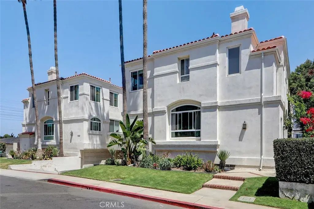 1629 E Palm, El Segundo