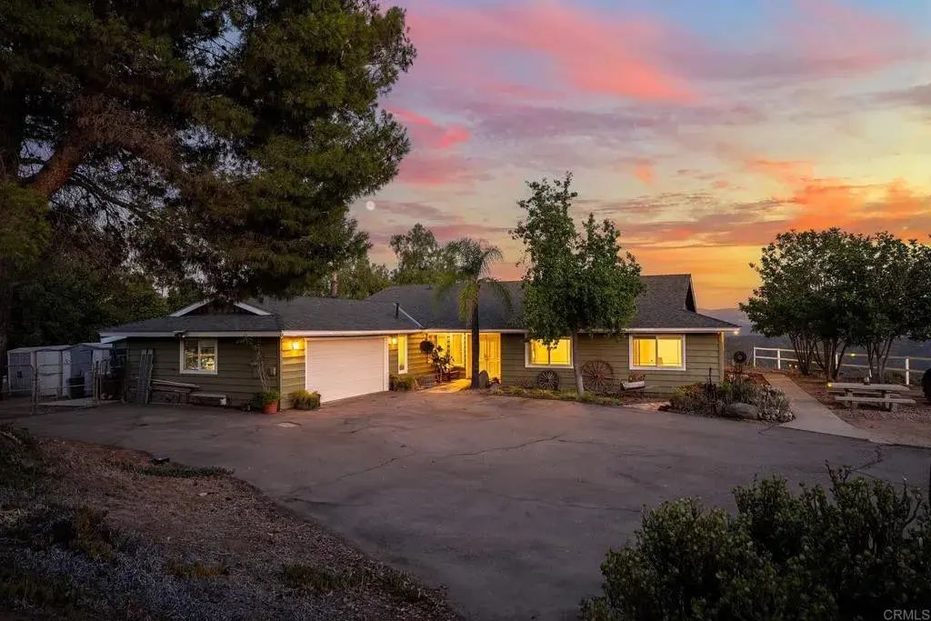 1218 Alpine Oaks Dr, Alpine