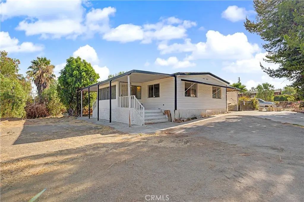 18580 Decker, Perris