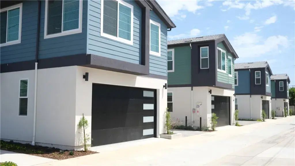 549 Bernard, Costa Mesa