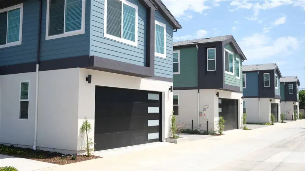 553 Bernard, Costa Mesa