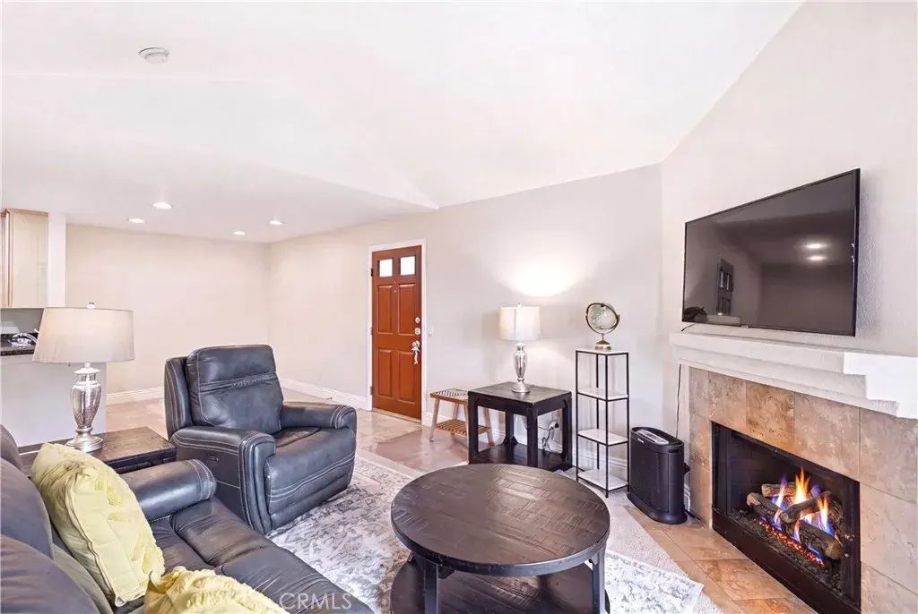 2380 Del Mar Way 305, Corona