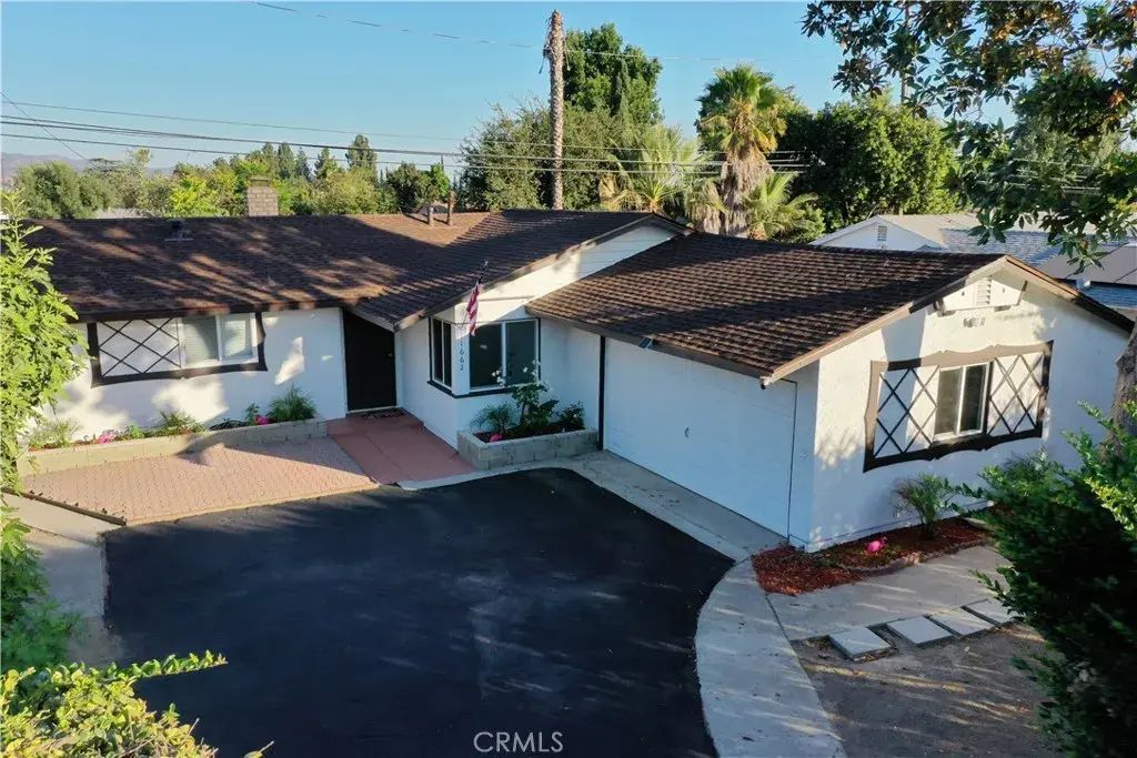11662 Glamis Street, Sylmar