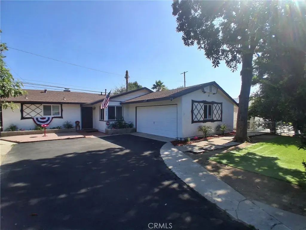 11662 Glamis Street, Sylmar