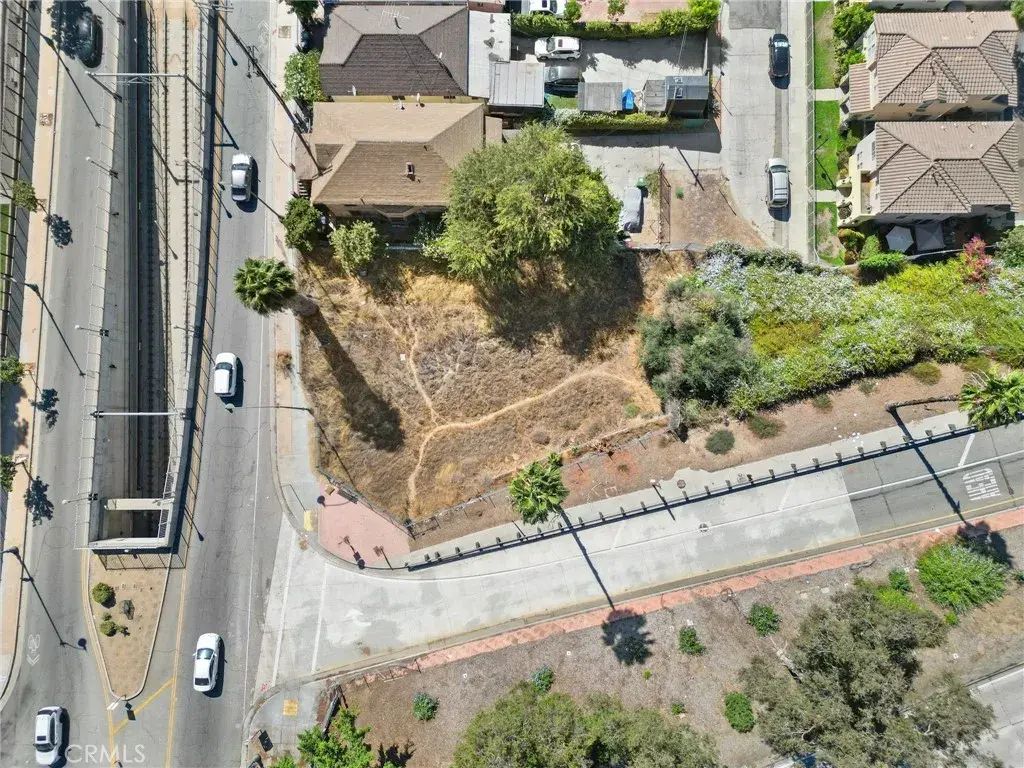1623 E 1st, Los Angeles