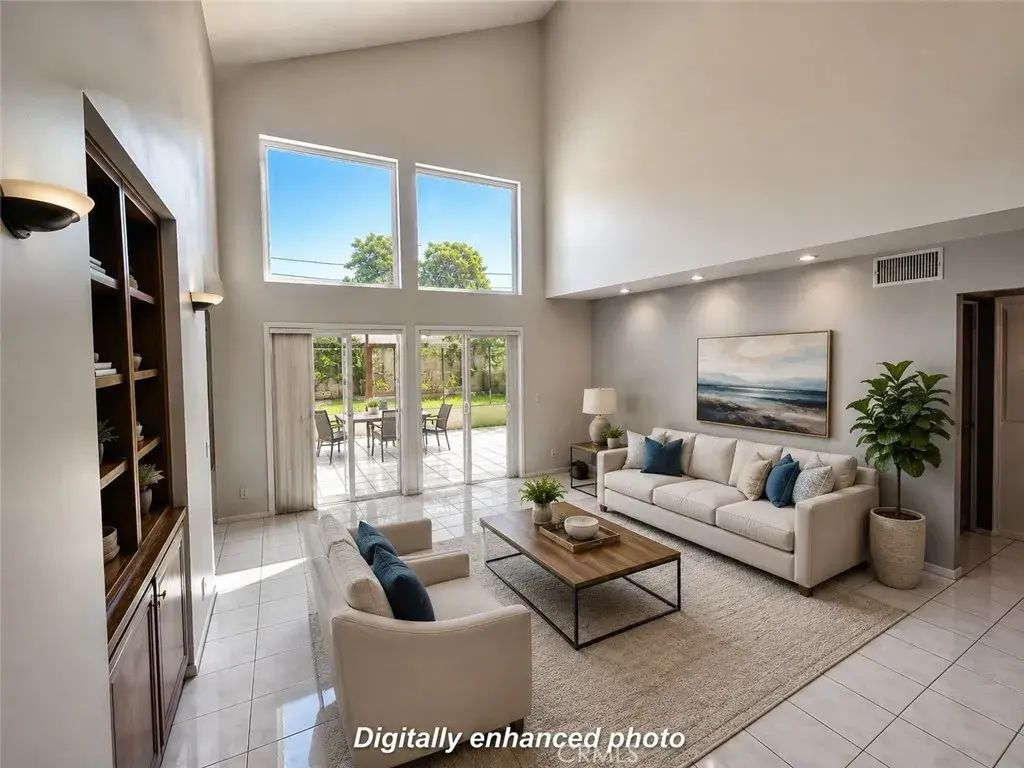 10 Bluff Point, Phillips Ranch
