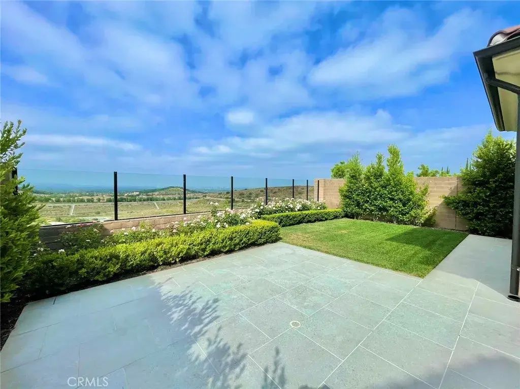 110 Statura, Irvine